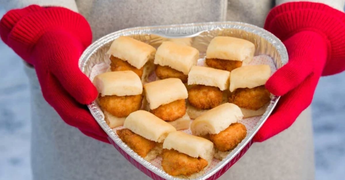 Chick-Fil-A’s Heart-Shaped Nugget Tray for Valentine’s Day 2020 Is the Perfect Gift