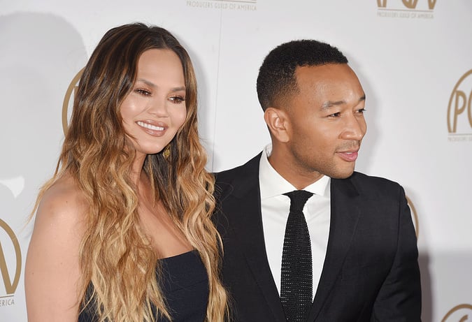 Chrissy Teigen Quits Twitter After Horrendous Bullying | 22W