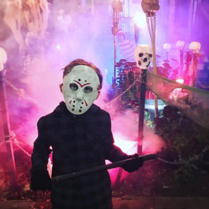 Can You Spot The Two Kids In This Halloween Picture? BPM