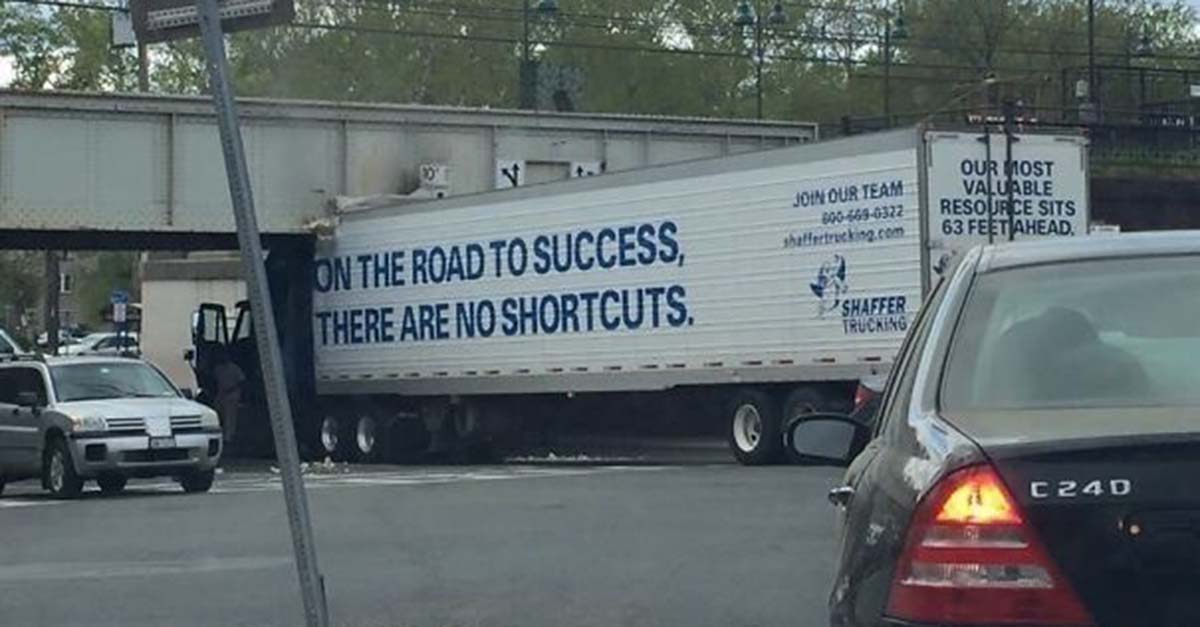 These Ironic Moments Were Captured Perfectly OnCamera 22 Words